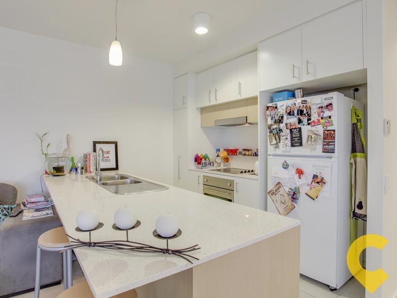 1/146 Prince Edward Parade, Scarborough QLD 4020