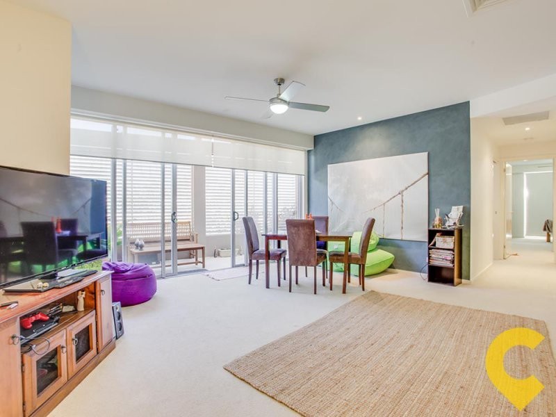 1/146 Prince Edward Parade, Scarborough QLD 4020