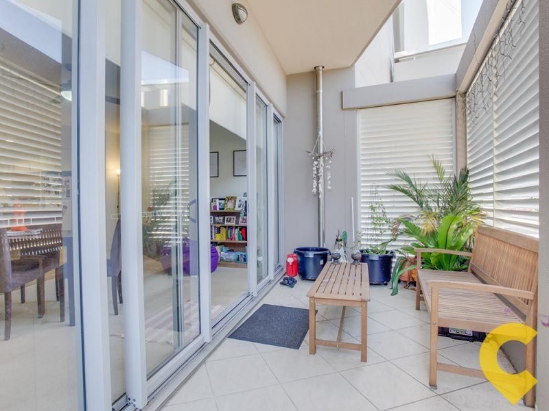 1/146 Prince Edward Parade, Scarborough QLD 4020