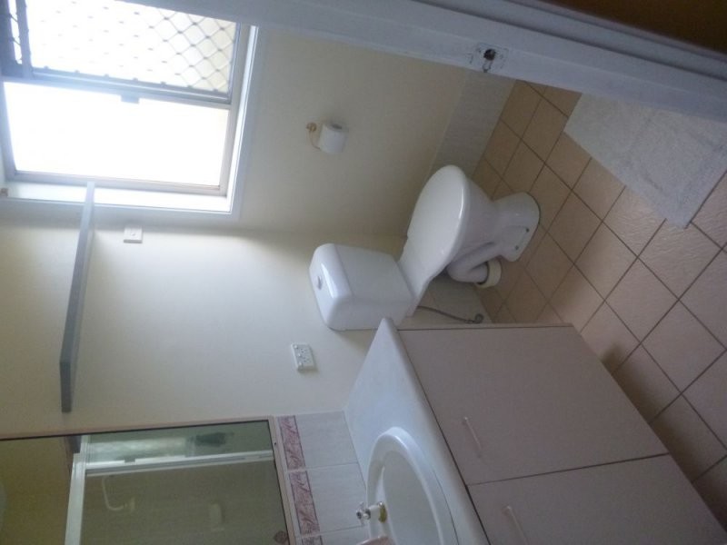 6 Oakmont Street, Rothwell QLD 4022