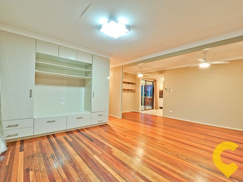 19 Gerald Avenue, Clontarf QLD 4019