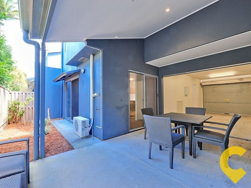 2/13-17 Caroline Street, Woody Point QLD 4019