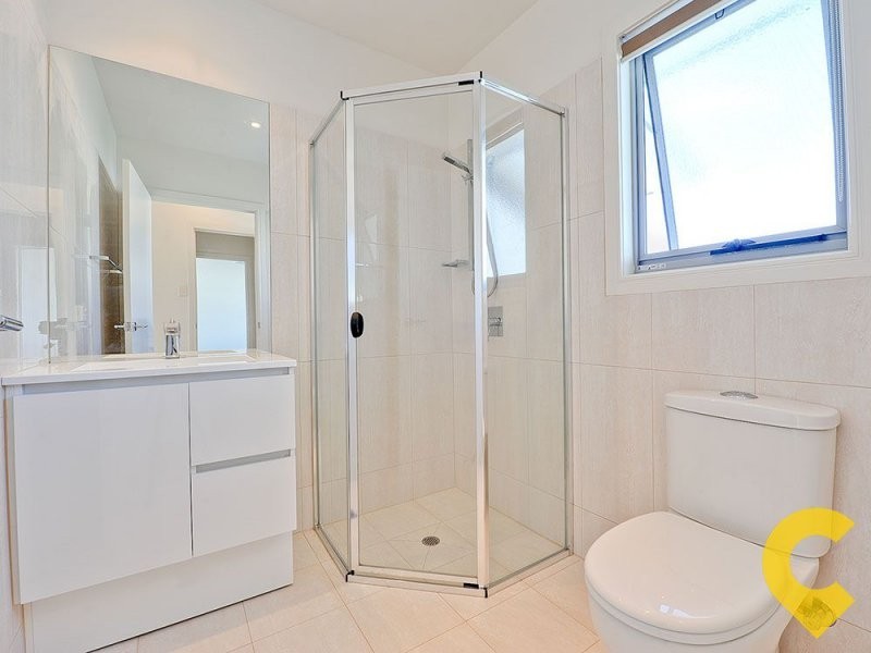 2/13-17 Caroline Street, Woody Point QLD 4019