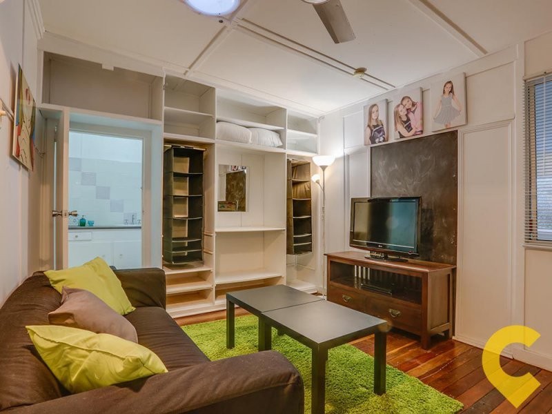 308 Victoria Avenue, Redcliffe QLD 4020