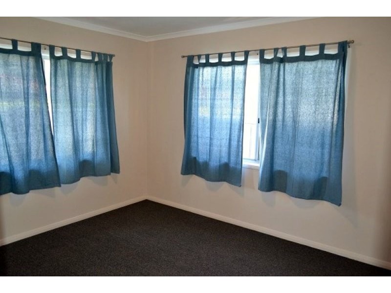 20 Blakeney Street, Woody Point QLD 4019