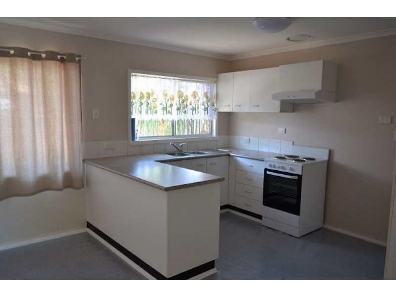 20 Blakeney Street, Woody Point QLD 4019