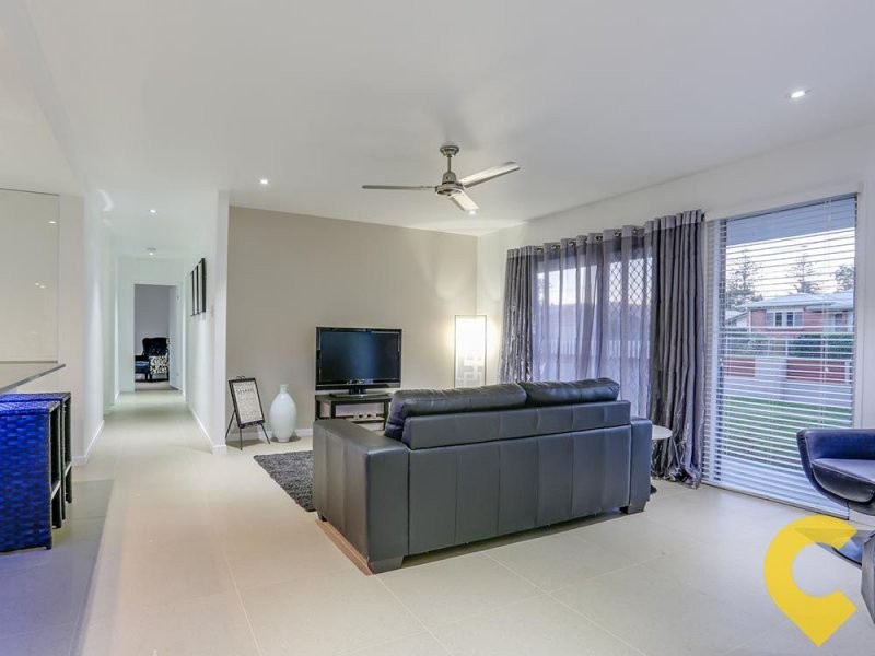 97 Arthur Street, Woody Point QLD 4019