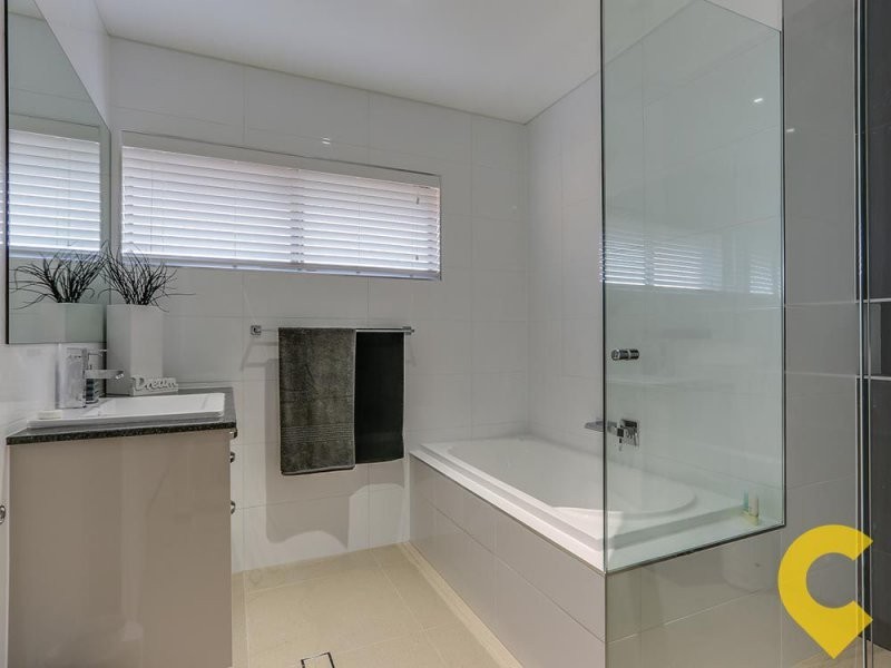 97 Arthur Street, Woody Point QLD 4019