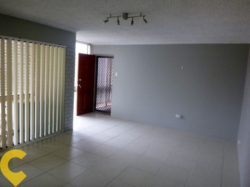 1/17 Downs Street, Redcliffe QLD 4020
