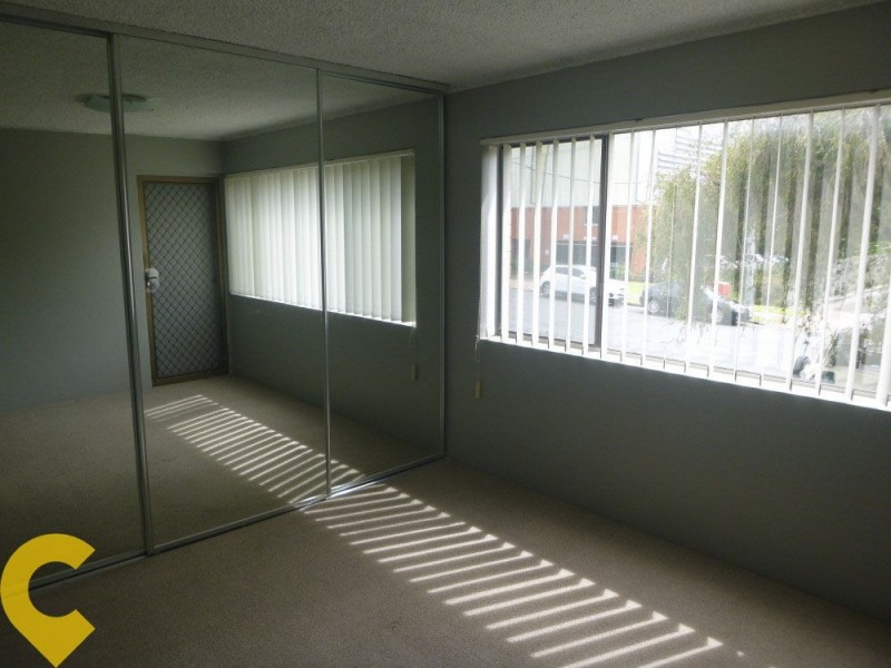 1/17 Downs Street, Redcliffe QLD 4020