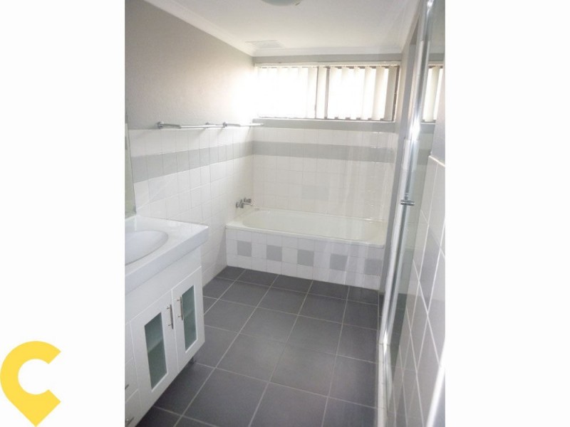 1/17 Downs Street, Redcliffe QLD 4020