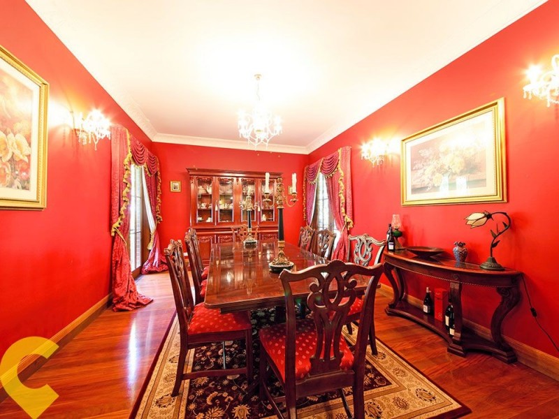 33 Coronation Avenue, Beachmere QLD 4510
