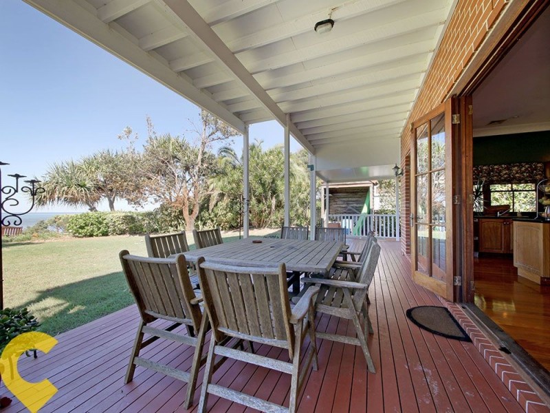 33 Coronation Avenue, Beachmere QLD 4510