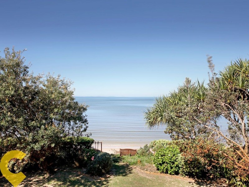 33 Coronation Avenue, Beachmere QLD 4510
