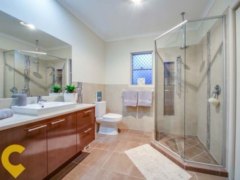 6C Hawthorne Street, Woody Point QLD 4019