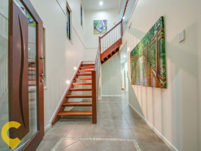 6C Hawthorne Street, Woody Point QLD 4019