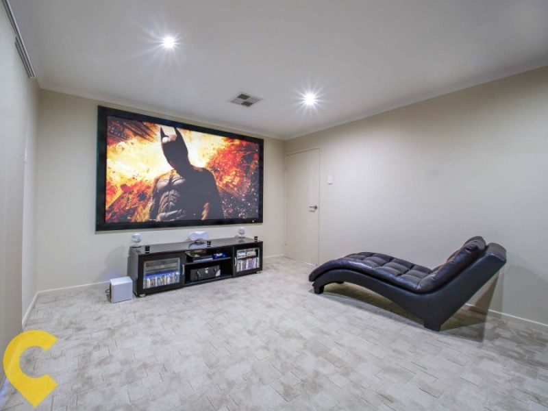 6C Hawthorne Street, Woody Point QLD 4019