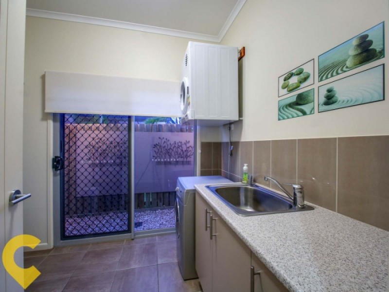 6C Hawthorne Street, Woody Point QLD 4019