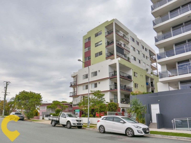 4/8 Bunton Street, Scarborough QLD 4020