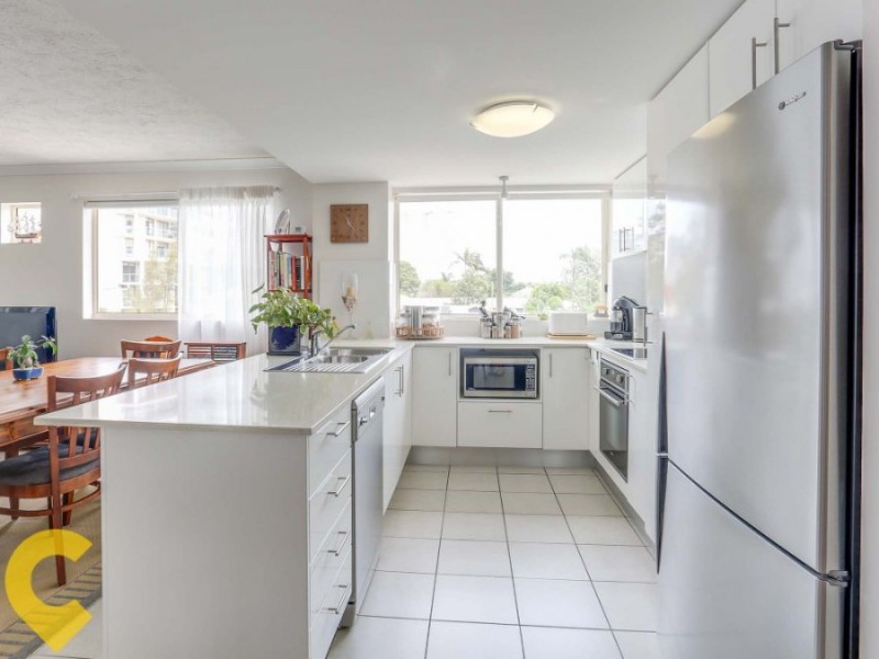 4/8 Bunton Street, Scarborough QLD 4020