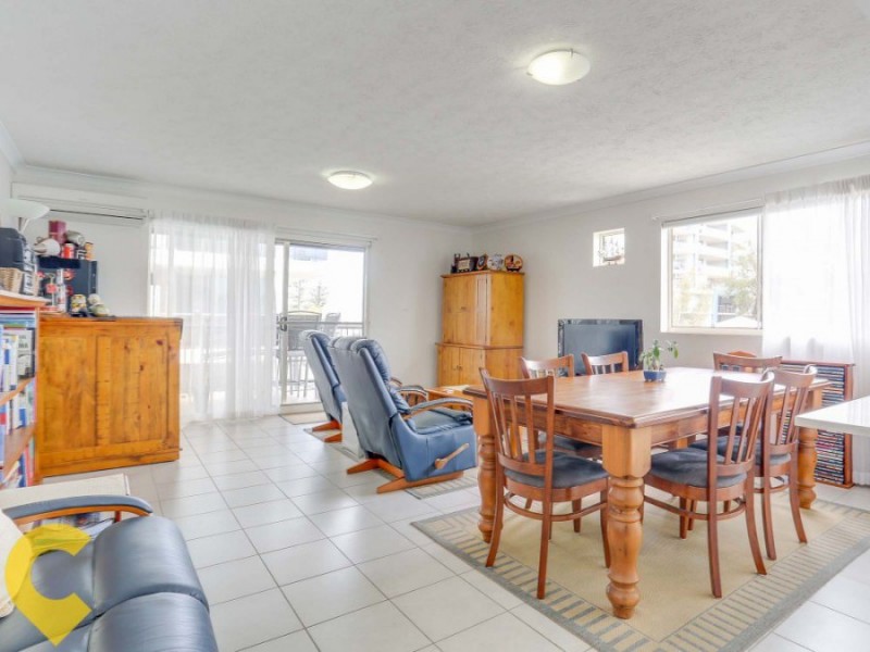 4/8 Bunton Street, Scarborough QLD 4020