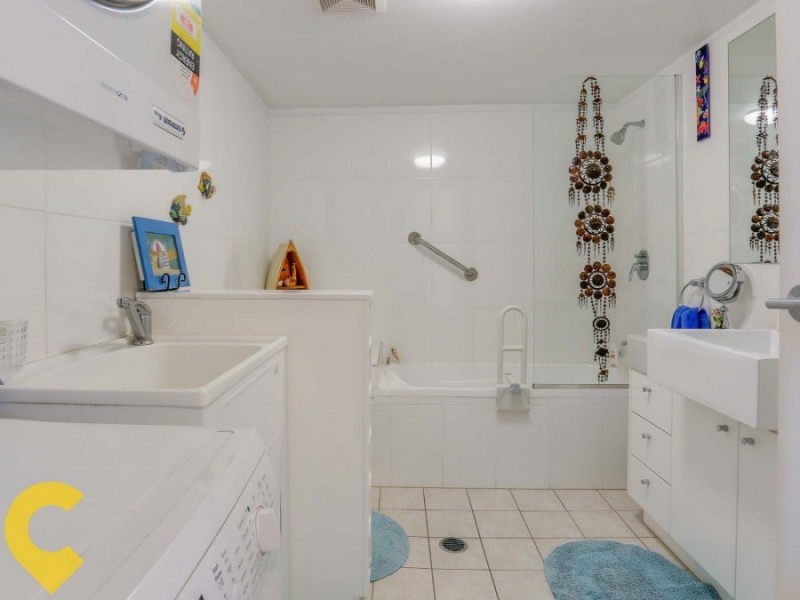 4/8 Bunton Street, Scarborough QLD 4020