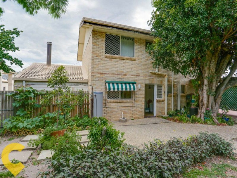 10 Brennan Road, Scarborough QLD 4020