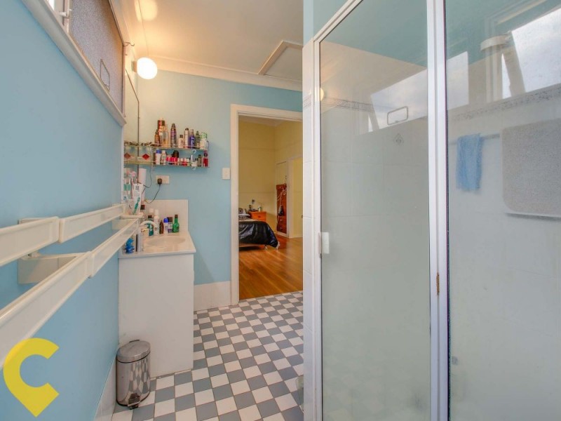 23 Seaville Avenue, Scarborough QLD 4020