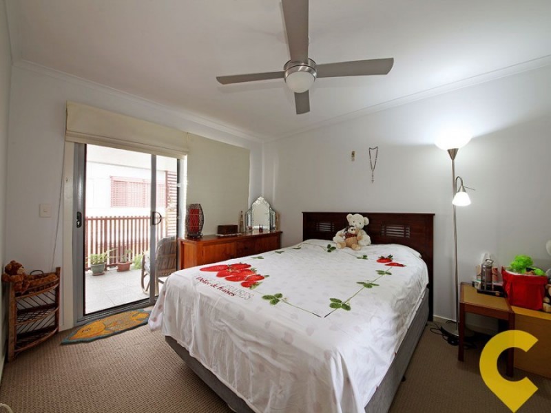 1/126 Turner Street, Scarborough QLD 4020