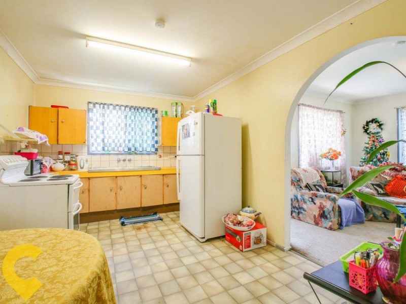 15 Hughes Street, Deception Bay QLD 4508