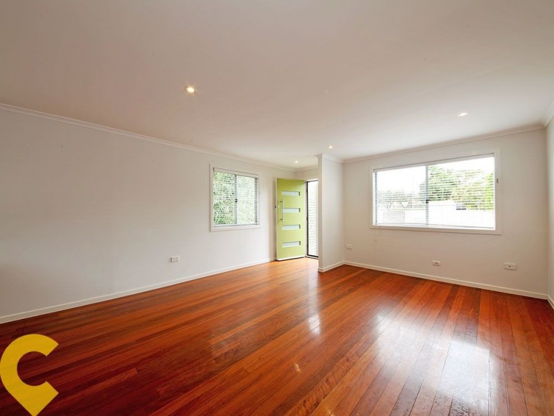 203 MacDonnell Road, Clontarf QLD 4019