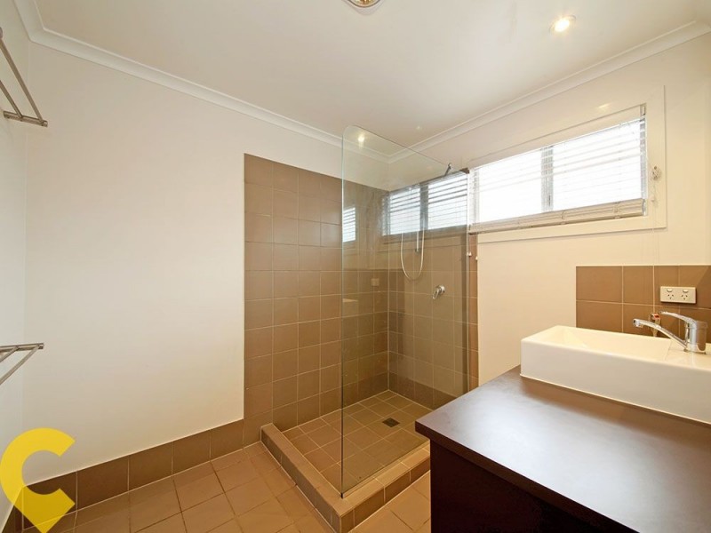 203 MacDonnell Road, Clontarf QLD 4019