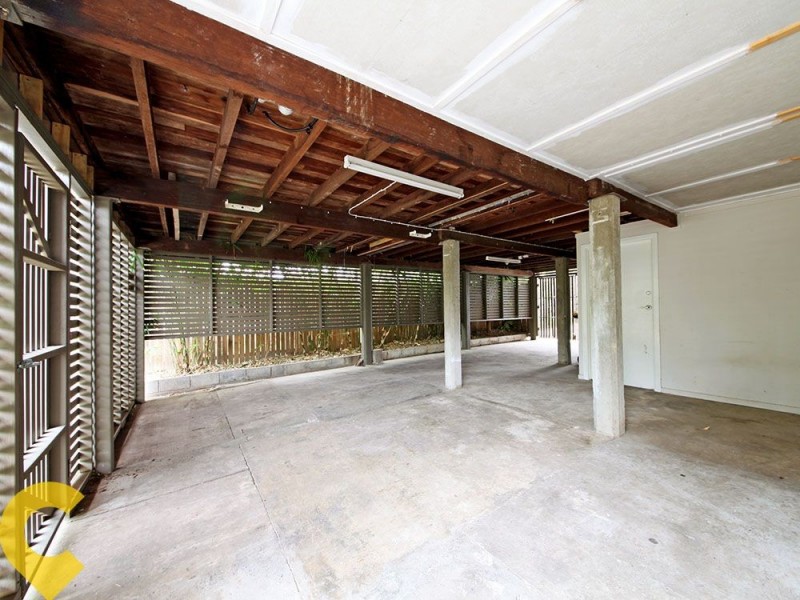 203 MacDonnell Road, Clontarf QLD 4019