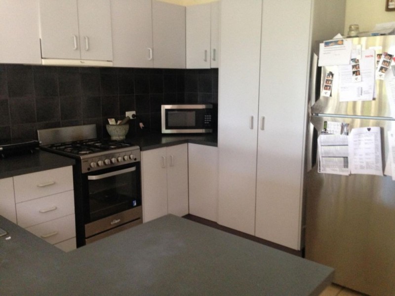 11 Vernon St, Clontarf QLD 4019