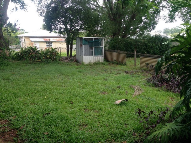 11 Vernon St, Clontarf QLD 4019