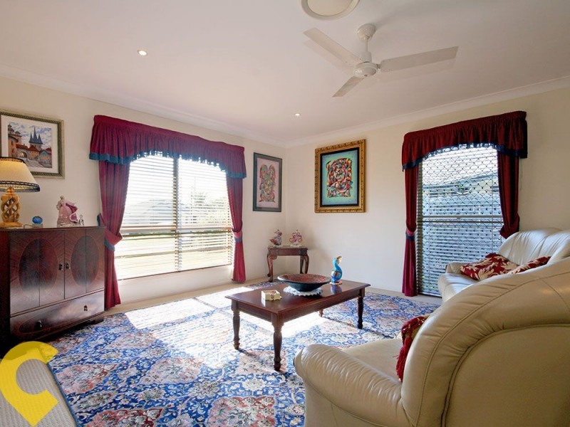 13 Cadell Crescent, Rothwell QLD 4022