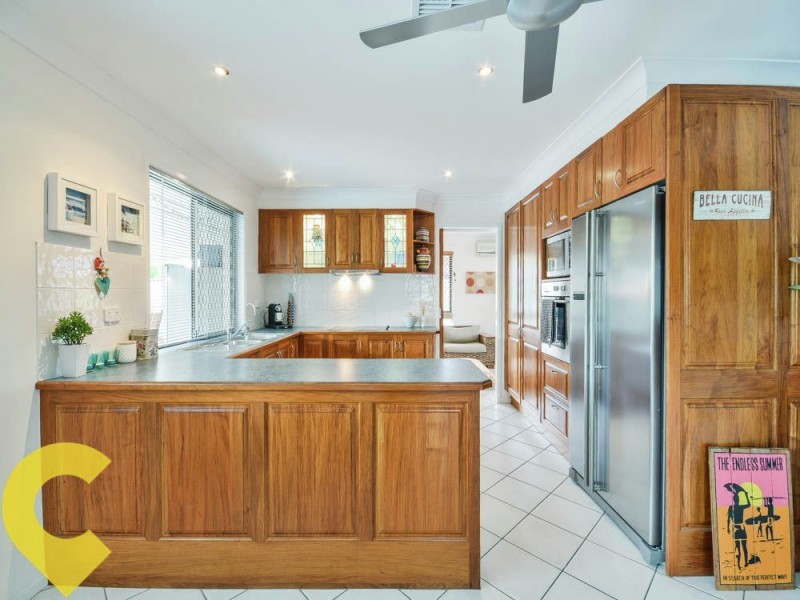 29 Southern Cross Drive, Newport QLD 4020