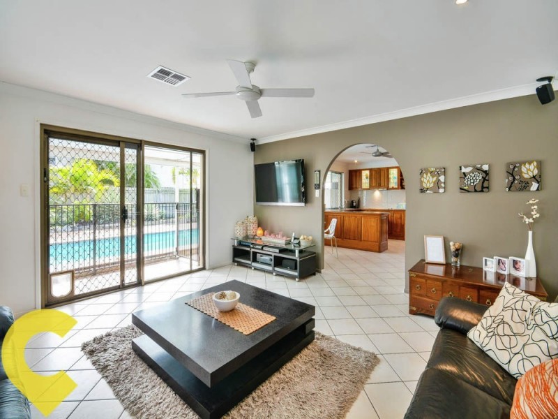 29 Southern Cross Drive, Newport QLD 4020