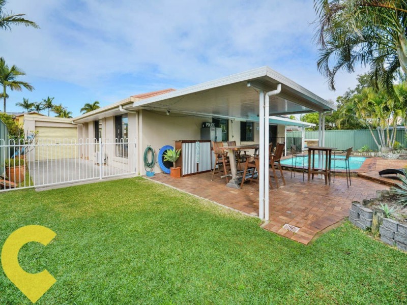 29 Southern Cross Drive, Newport QLD 4020