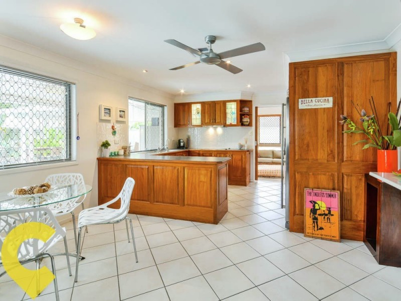 29 Southern Cross Drive, Newport QLD 4020