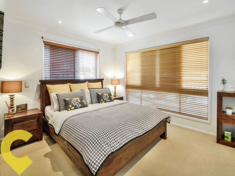29 Southern Cross Drive, Newport QLD 4020