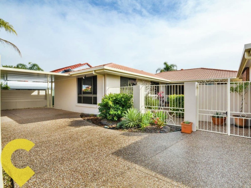 29 Southern Cross Drive, Newport QLD 4020