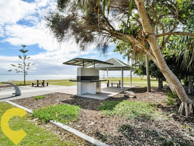 29 Southern Cross Drive, Newport QLD 4020
