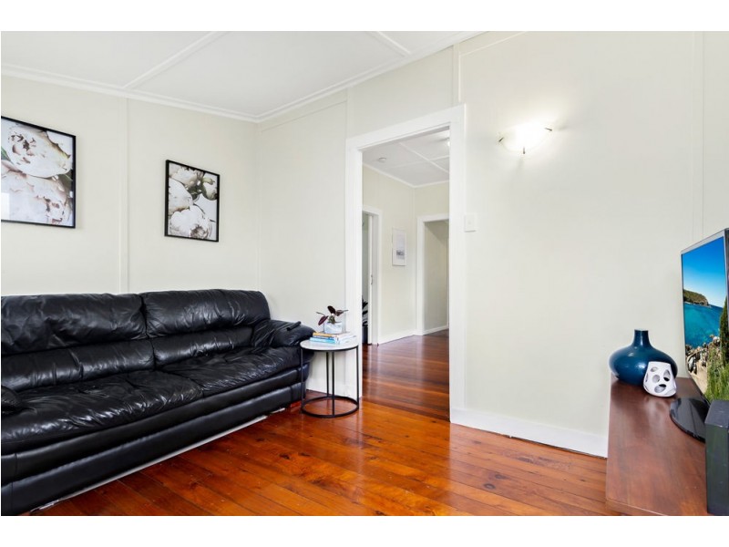 18 Isobel Street, Clontarf QLD 4019
