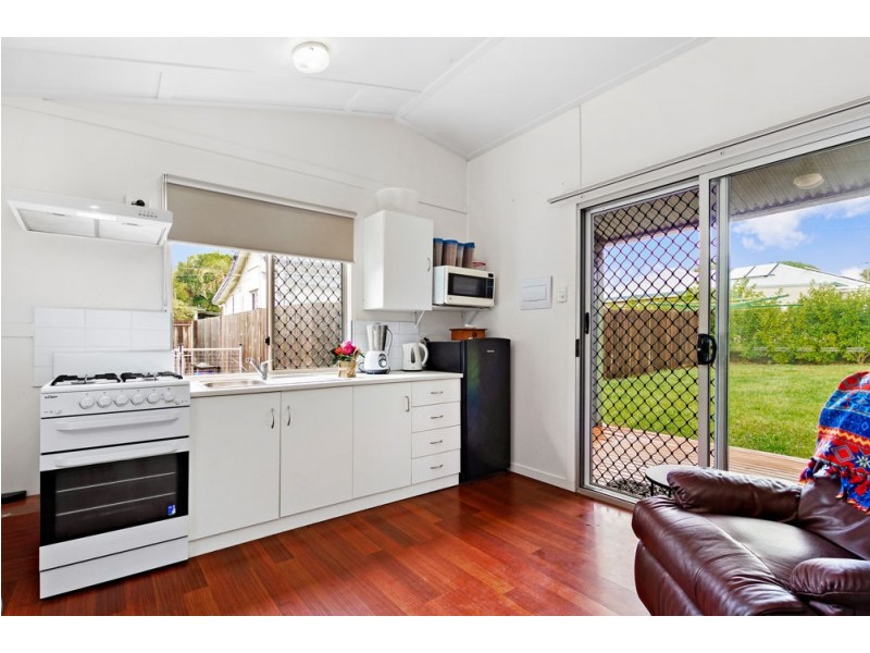 18 Isobel Street, Clontarf QLD 4019