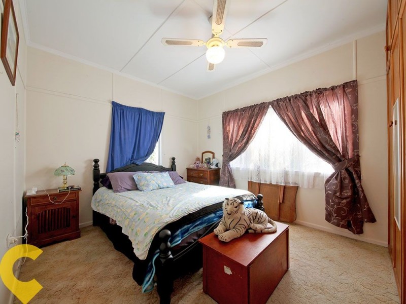 11 Manley Street, Redcliffe QLD 4020