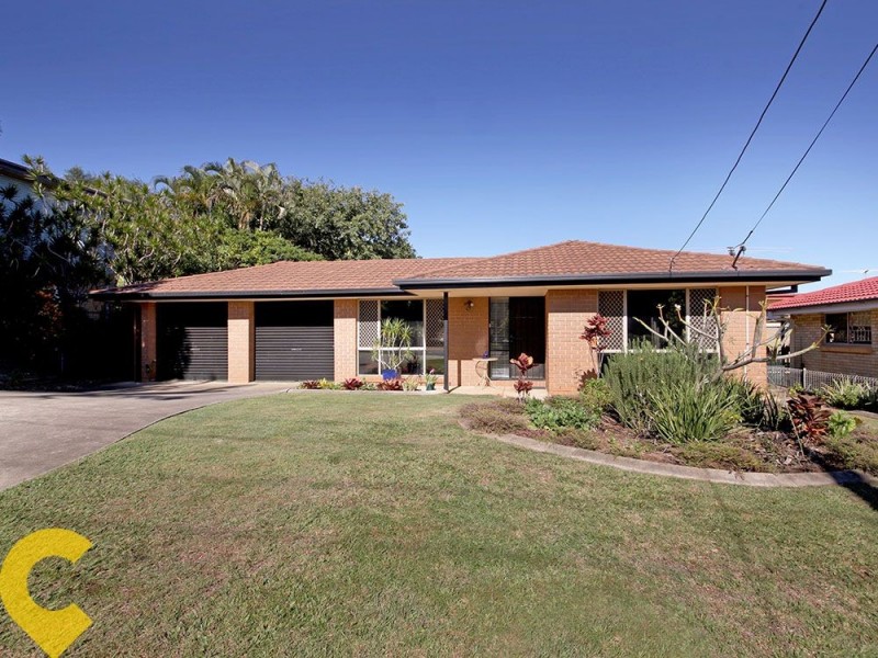 121 King Street, Woody Point QLD 4019