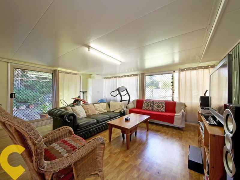 121 King Street, Woody Point QLD 4019