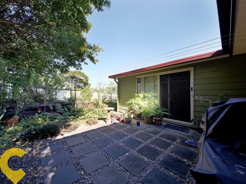 121 King Street, Woody Point QLD 4019