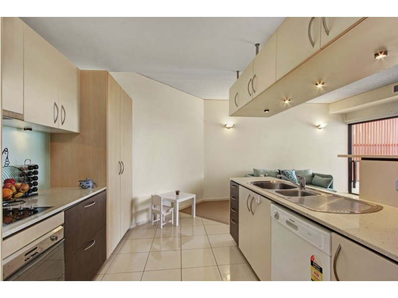 2/46-48 Prince Edward Parade, Redcliffe QLD 4020